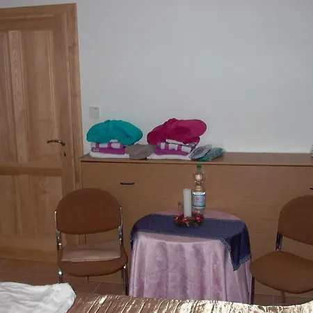 Gaestezimmer Alexa, Mit Wallbox *