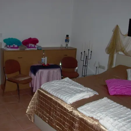 Gaestezimmer Alexa, Mit Wallbox Apartament