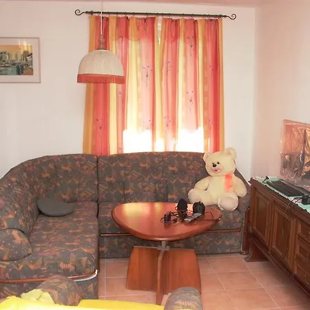 Gaestezimmer Alexa, Mit Wallbox Апартаменты Woltersdorf (Brandenburg)